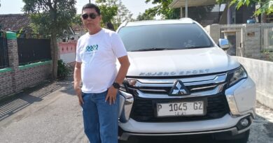 MERANGKAP DUA TUGAS: PIMRED TEROPONG REFORMASI SEKALIGUS KETUA DPW PERADMI (PERKUMPULAN ADVOKAT MOESLIM INDONESIA) JATIM KOMITMEN KAWAL HUKUM & PERS