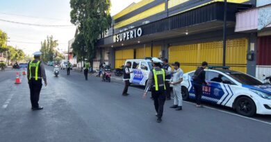 Razia Gabungan di Jalan Argopuro, Polisi Ingatkan Pengendara Pentingnya Keselamatan