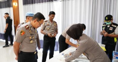 Komitmen Bersih Narkoba, Kapolres Situbondo Jalani Tes Urine bersama PJU dan Kapolsek Jajaran