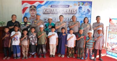 Hari Bhayangkara ke-80, Polres Situbondo Gelar Khitan dan Cek Kesehatan Gratis