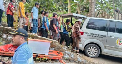 Warga Di Temukan Meninggal Dunia di Lereng Hutan Belakang Asta Sumbersuko, Desa Kukusan, Kendit, Situbondo